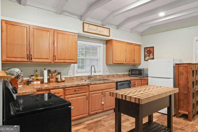 125 Red Mountain Road, Dallas, GA 30157