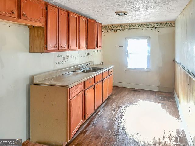 1392 Fort Hill Street, Macon, GA 31217