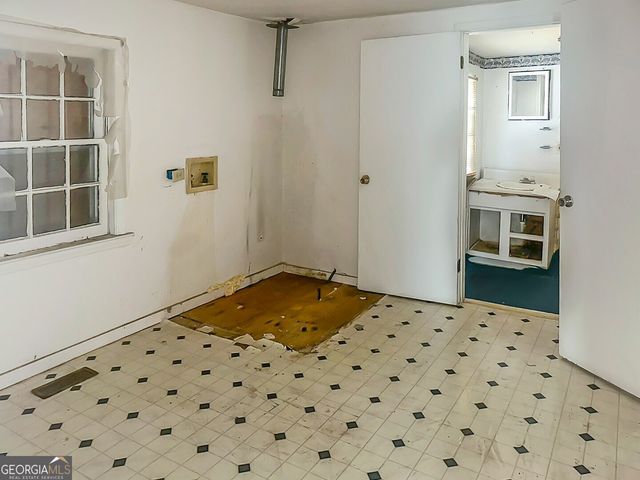 1392 Fort Hill Street, Macon, GA 31217