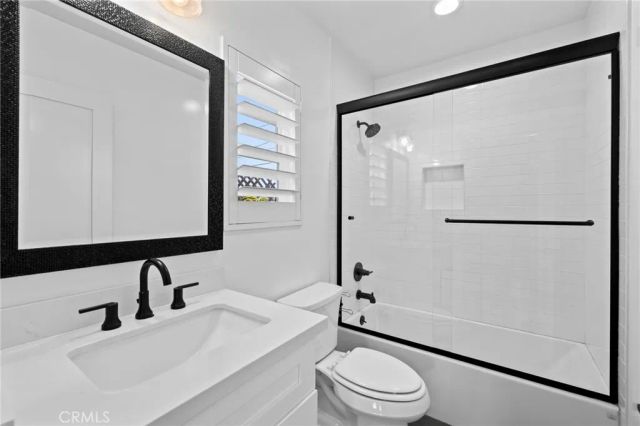827 N Lamer, Burbank, CA 91506
