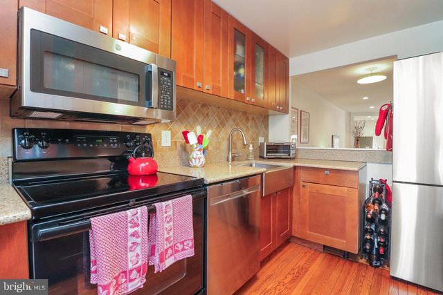 6194 WILD VALLEY CT, Alexandria, VA 22310