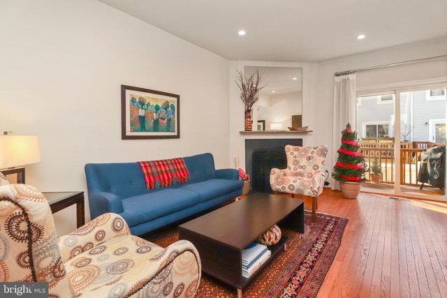 6194 WILD VALLEY CT, Alexandria, VA 22310