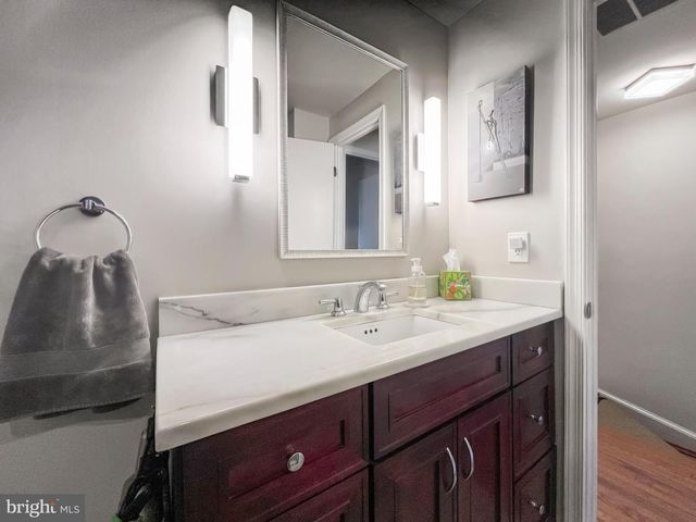 6194 WILD VALLEY CT, Alexandria, VA 22310