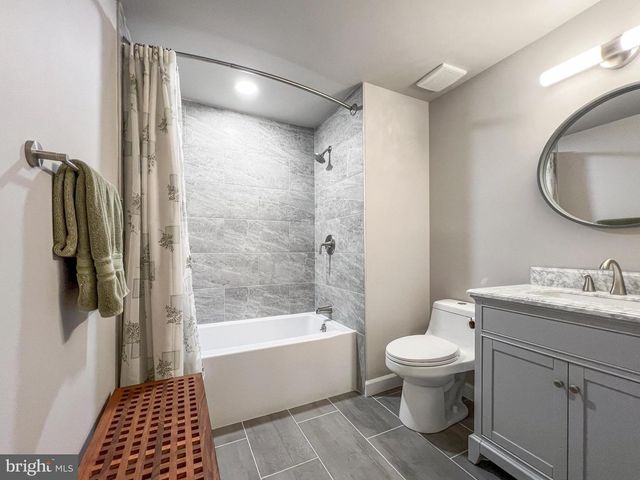 6194 WILD VALLEY CT, Alexandria, VA 22310