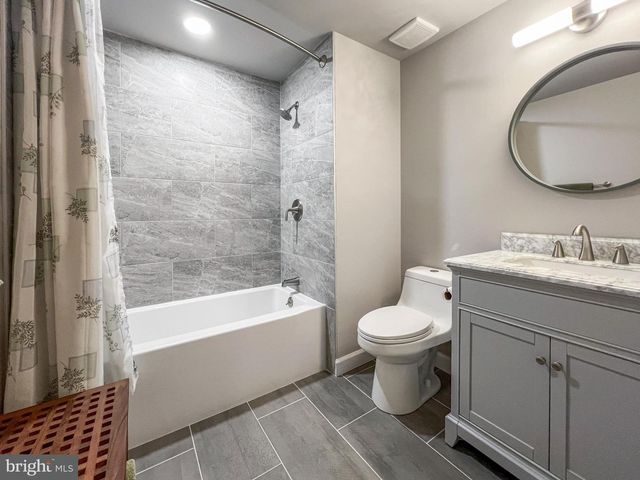 6194 WILD VALLEY CT, Alexandria, VA 22310