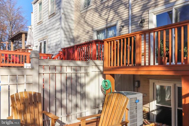 6194 WILD VALLEY CT, Alexandria, VA 22310