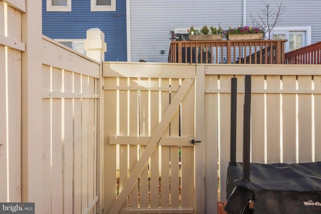 6194 WILD VALLEY CT, Alexandria, VA 22310