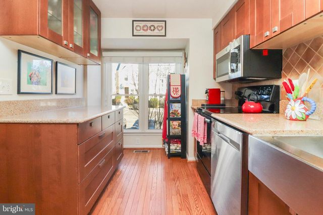 6194 WILD VALLEY CT, Alexandria, VA 22310