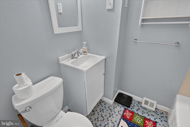 3300 PRIMROSE RD, Philadelphia, PA 19114