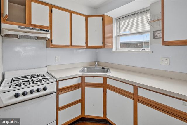 3300 PRIMROSE RD, Philadelphia, PA 19114