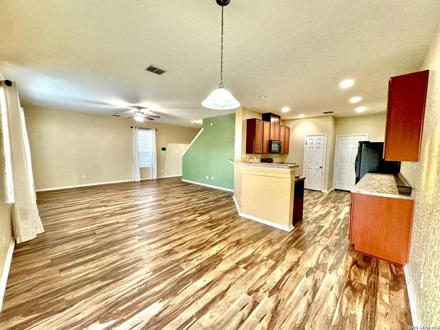 9838 Twinbear, San Antonio, TX 78245