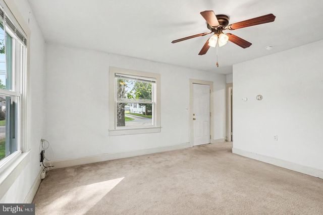 302 E CHATHAM ST, Fredericksburg, VA 22405