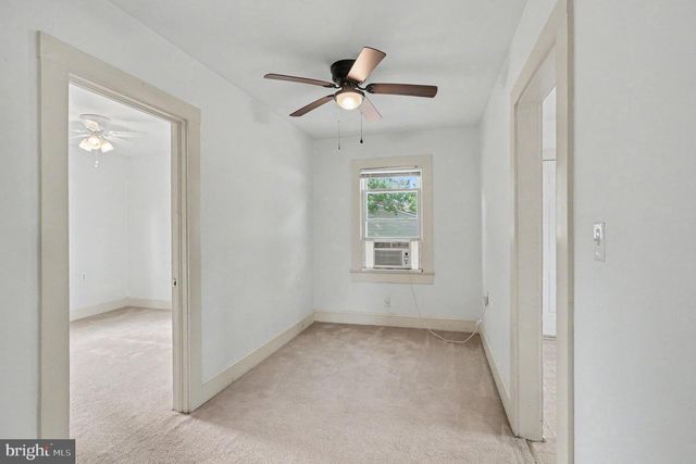 302 E CHATHAM ST, Fredericksburg, VA 22405