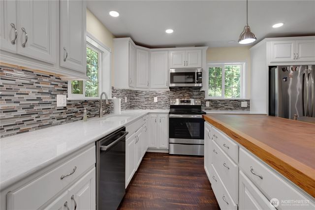 9938 168th Avenue SW, Rochester, WA 98579