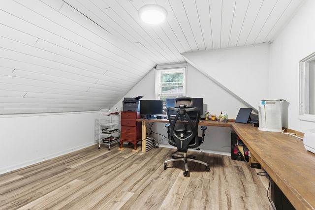 233 E Hawthrone Drive, Round Lake Beach, IL 60073