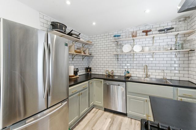 233 E Hawthrone Drive, Round Lake Beach, IL 60073