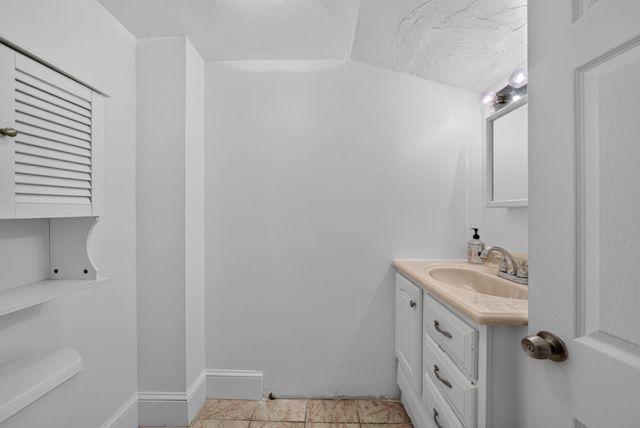 703 S Main St, Randolph, MA 02368