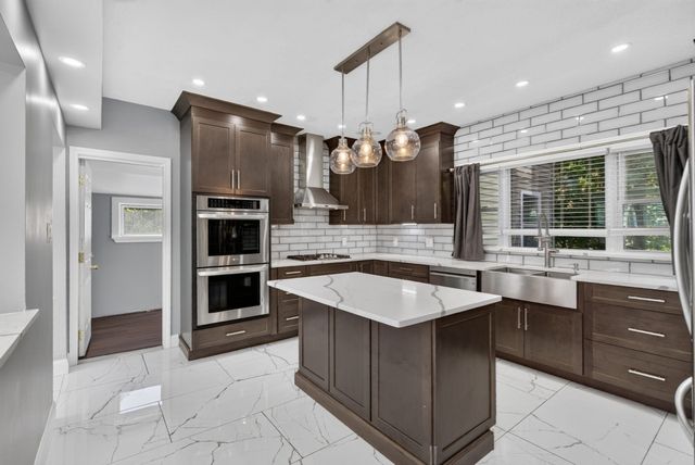 703 S Main St, Randolph, MA 02368