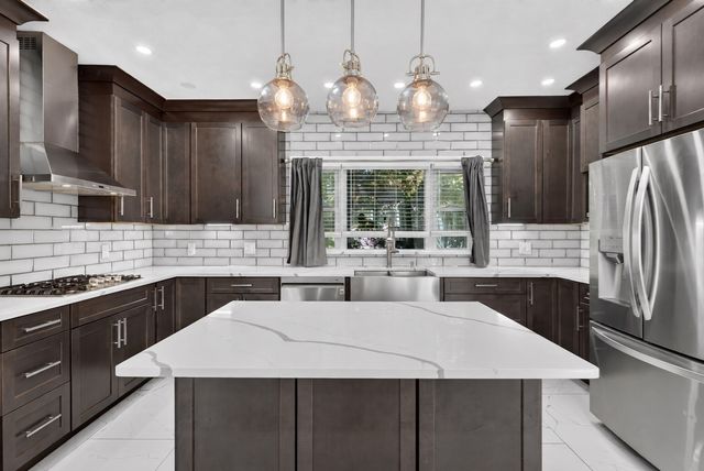 703 S Main St, Randolph, MA 02368