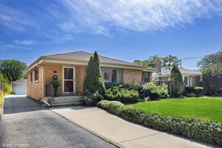 769 S FAIRVIEW Avenue, Elmhurst, IL 60126
