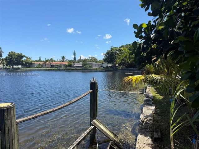 3970 NW 50th Avenue, Lauderdale Lakes, FL 33319