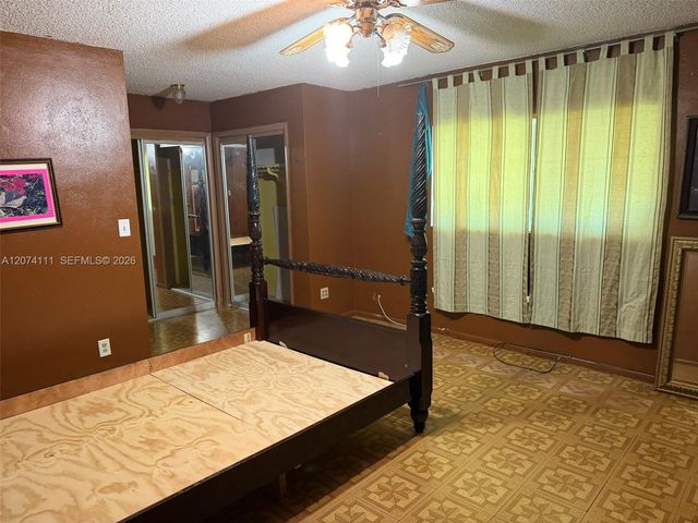 3970 NW 50th Avenue, Lauderdale Lakes, FL 33319