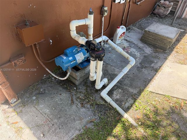 3970 NW 50th Avenue, Lauderdale Lakes, FL 33319