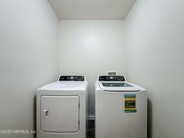 8189 MEADOW WALK Lane, Jacksonville, FL 32256