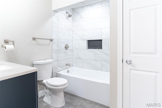 7999 State Rd DD, Bloomsdale, MO 63627