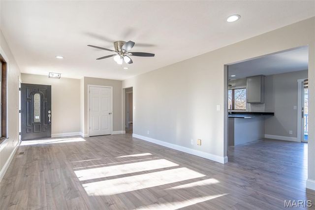 7999 State Rd DD, Bloomsdale, MO 63627