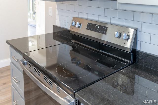 7999 State Rd DD, Bloomsdale, MO 63627