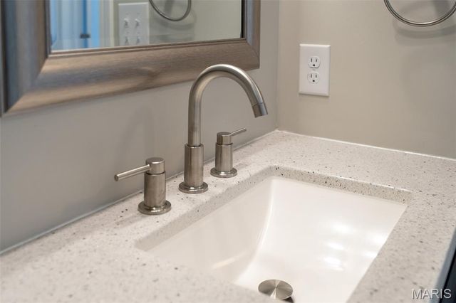 7999 State Rd DD, Bloomsdale, MO 63627