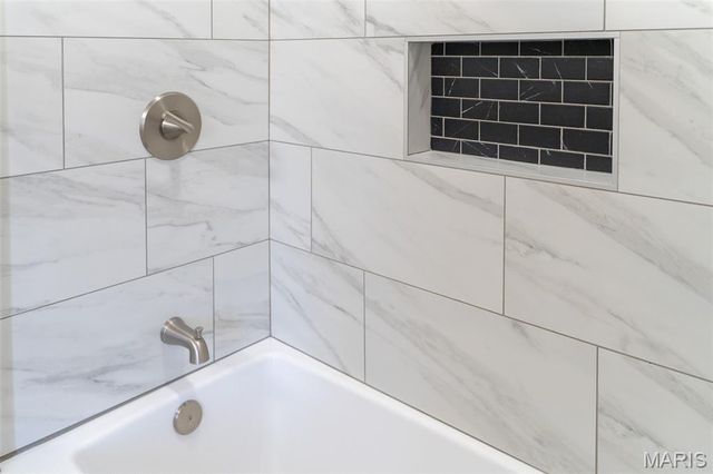 7999 State Rd DD, Bloomsdale, MO 63627