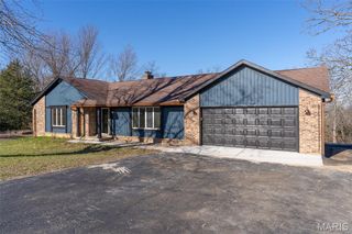 7999 State Rd DD, Bloomsdale, MO 63627