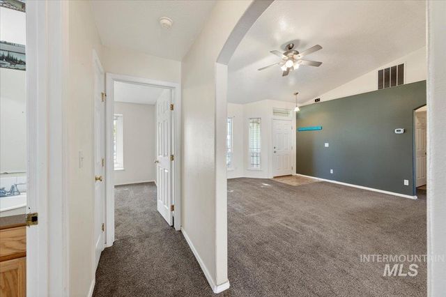 3426 E Princess Amy Ct, Nampa, ID 83687