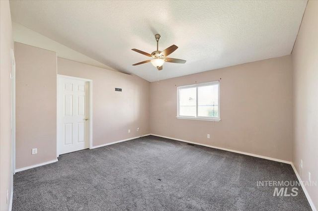 3426 E Princess Amy Ct, Nampa, ID 83687
