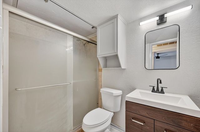 1810 N Garrett Avenue 124, Dallas, TX 75206