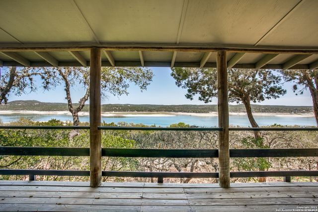 253 Water Crest, Pipe Creek, TX 78063