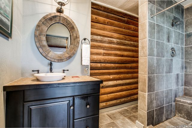 253 Water Crest, Pipe Creek, TX 78063