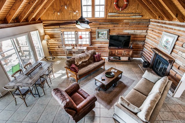 253 Water Crest, Pipe Creek, TX 78063