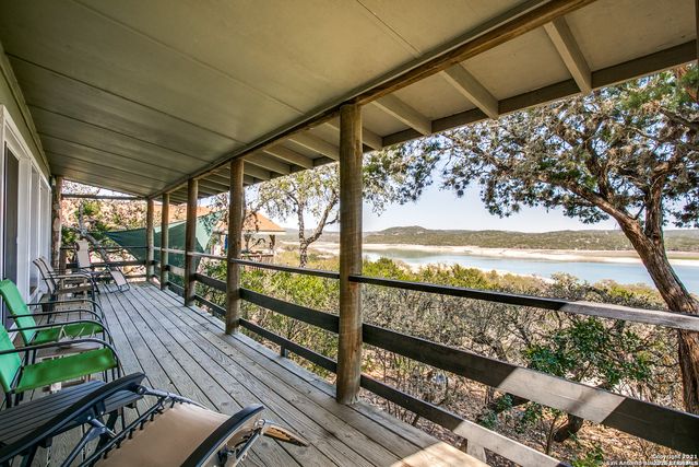 253 Water Crest, Pipe Creek, TX 78063