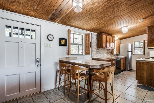 253 Water Crest, Pipe Creek, TX 78063