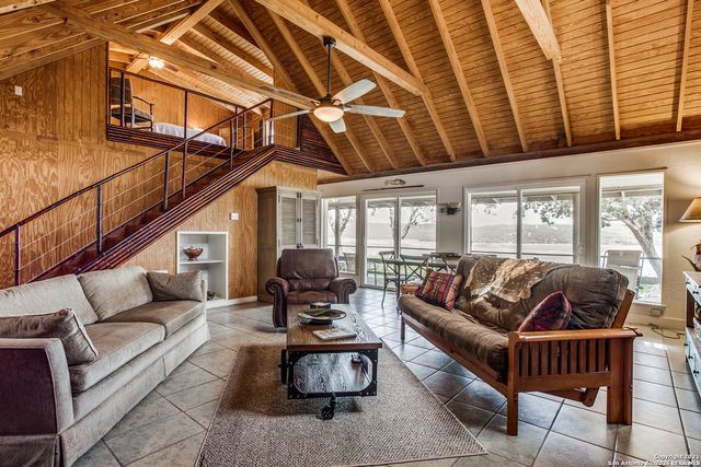 253 Water Crest, Pipe Creek, TX 78063
