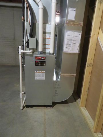 18485 Falcons Lair Court, New Paris, IN 46553