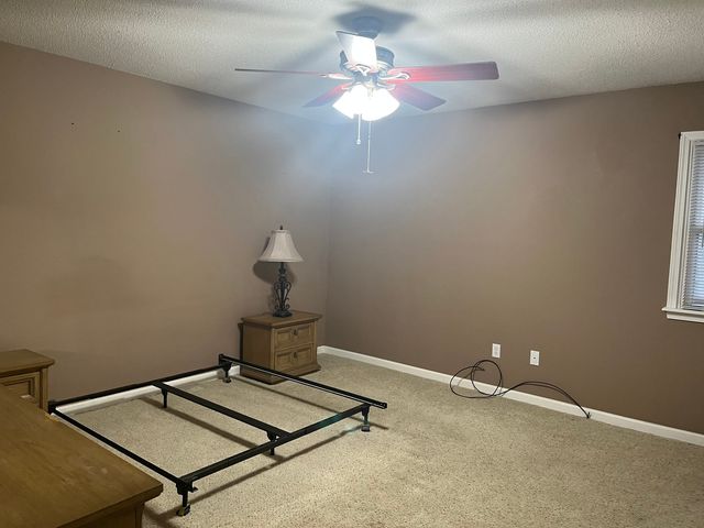 4 Acorn Drive, Harrisburg, IL 62946