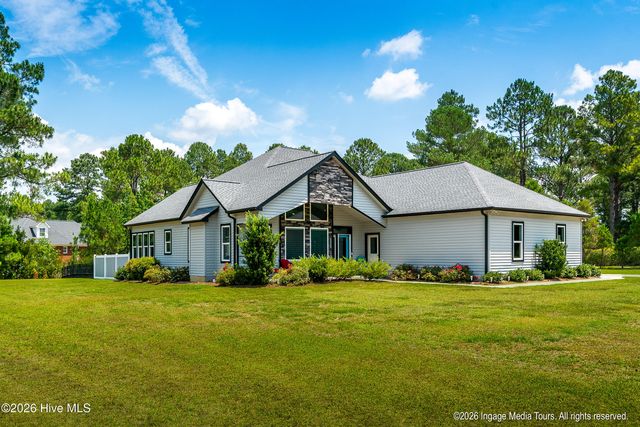 3811 Lockhaven Lane, Grimesland, NC 27837