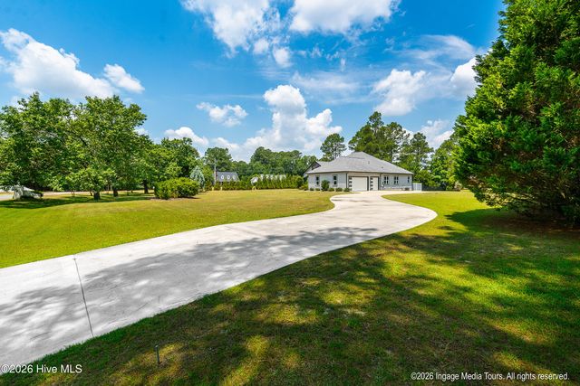 3811 Lockhaven Lane, Grimesland, NC 27837