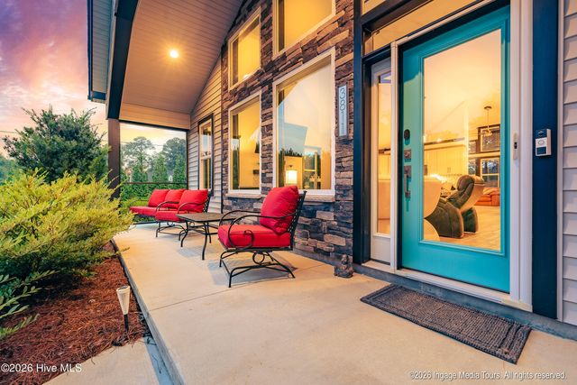 3811 Lockhaven Lane, Grimesland, NC 27837