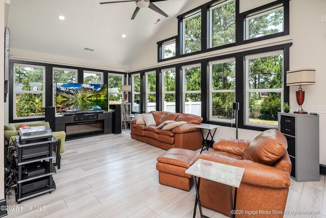 3811 Lockhaven Lane, Grimesland, NC 27837