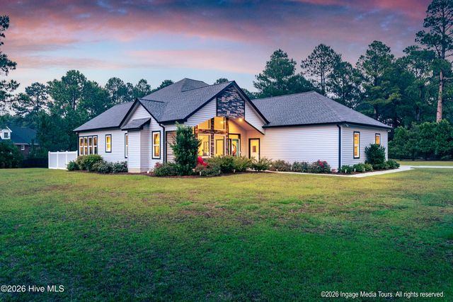 3811 Lockhaven Lane, Grimesland, NC 27837